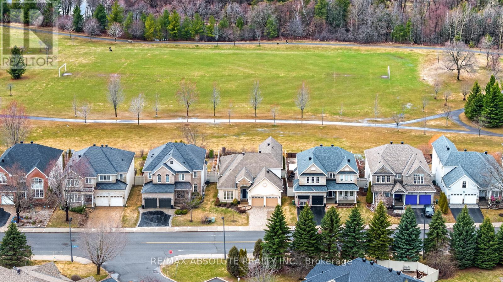 72 RIVERSTONE DRIVE, Ottawa, Ontario