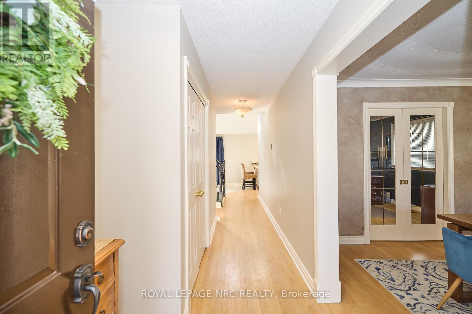 12 Brigantine Court, St. Catharines, Ontario  L2M 7V4 - Photo 4 - X13004116