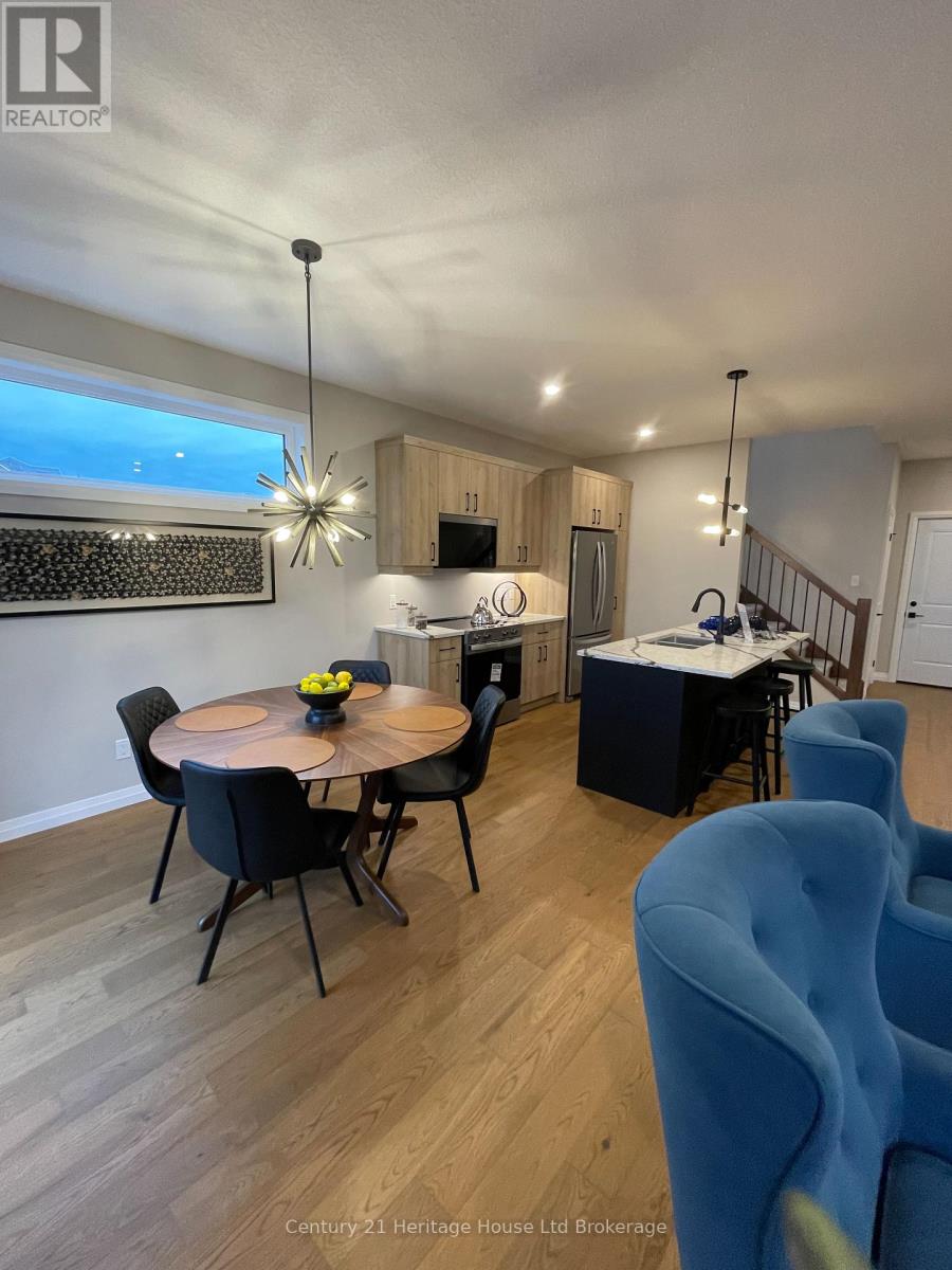 339 Anderson Street, Woodstock, Ontario  N4S 0G6 - Photo 2 - X13004224