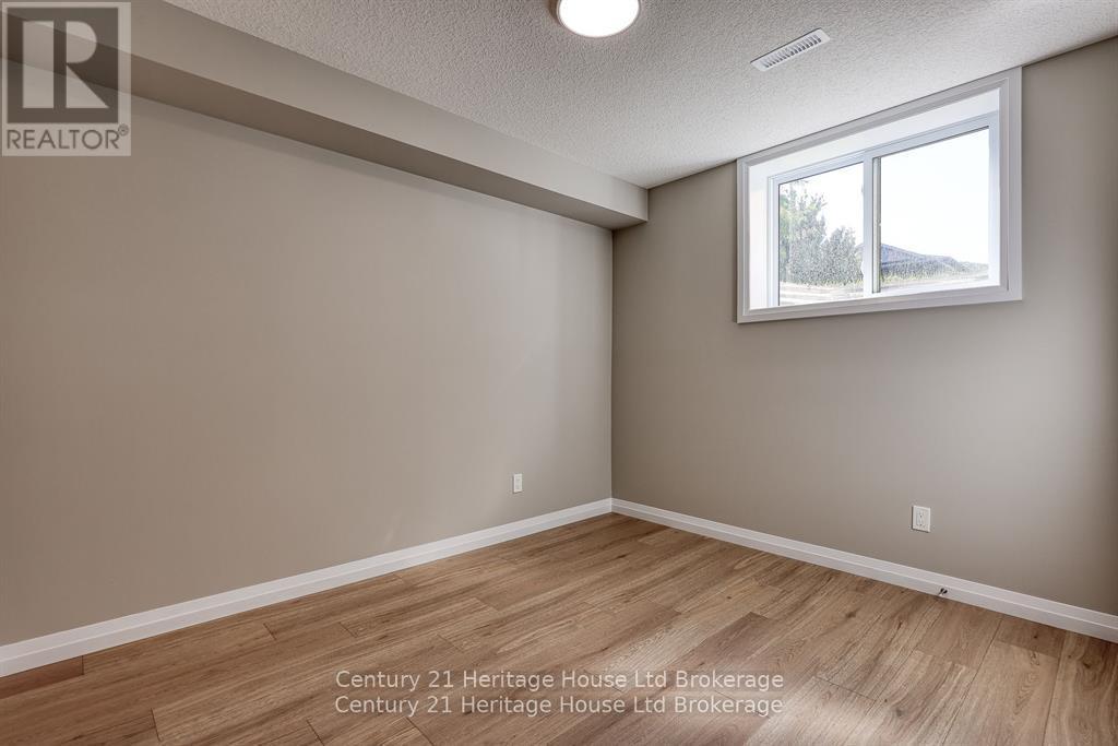 14 - 19 Anderson Street, Woodstock, Ontario  N4S 9A3 - Photo 16 - X13004230