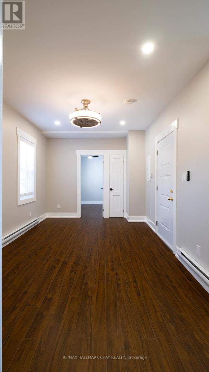 Apt#2 - 14 Queen Street, Innisfil, Ontario  L0L 1L0 - Photo 15 - N12870548