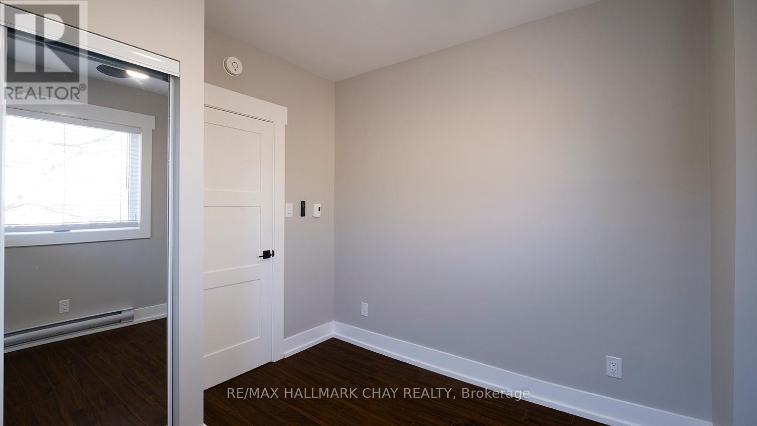 Apt#2 - 14 Queen Street, Innisfil, Ontario  L0L 1L0 - Photo 8 - N12870548