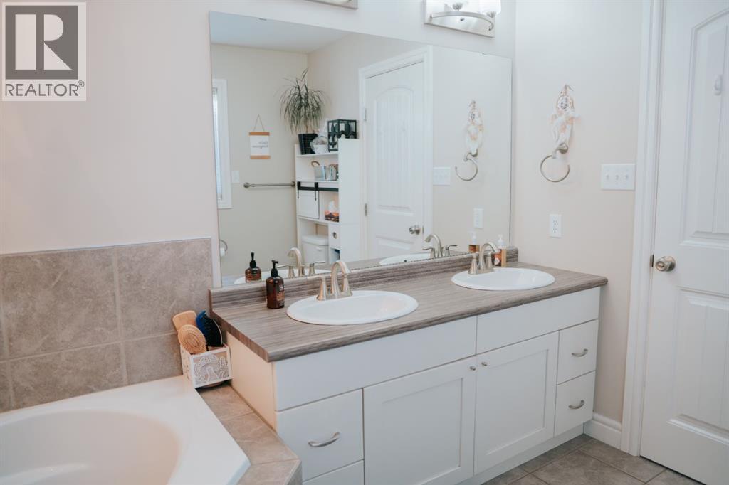 622 25 Street, Wainwright, Alberta  T9W 0B7 - Photo 30 - A2288938