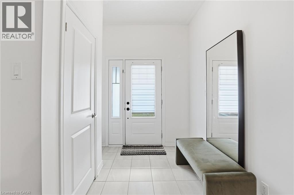 48 Harmony Way, Thorold, Ontario  L2V 0H1 - Photo 3 - 40821287