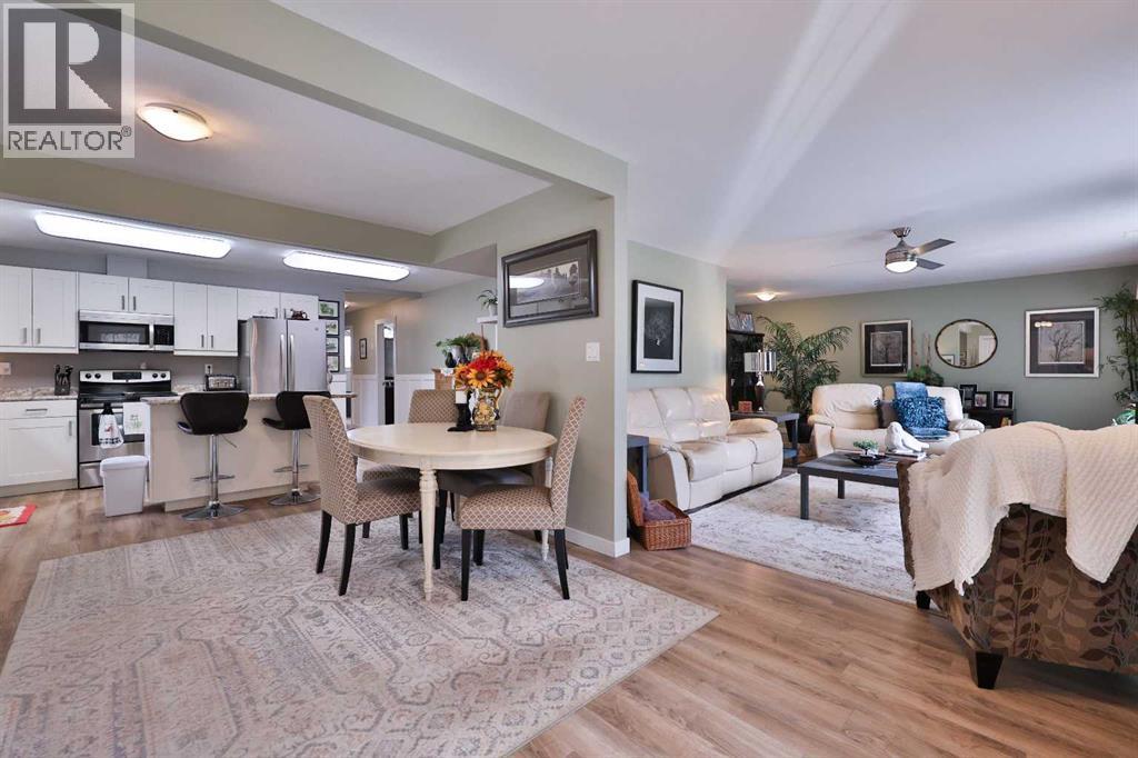 28 E 100 S, Raymond, Alberta  T0K 2S0 - Photo 19 - A2301979