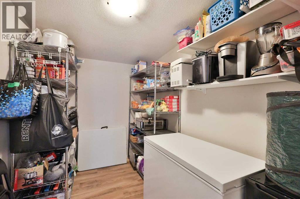 28 E 100 S, Raymond, Alberta  T0K 2S0 - Photo 37 - A2301979