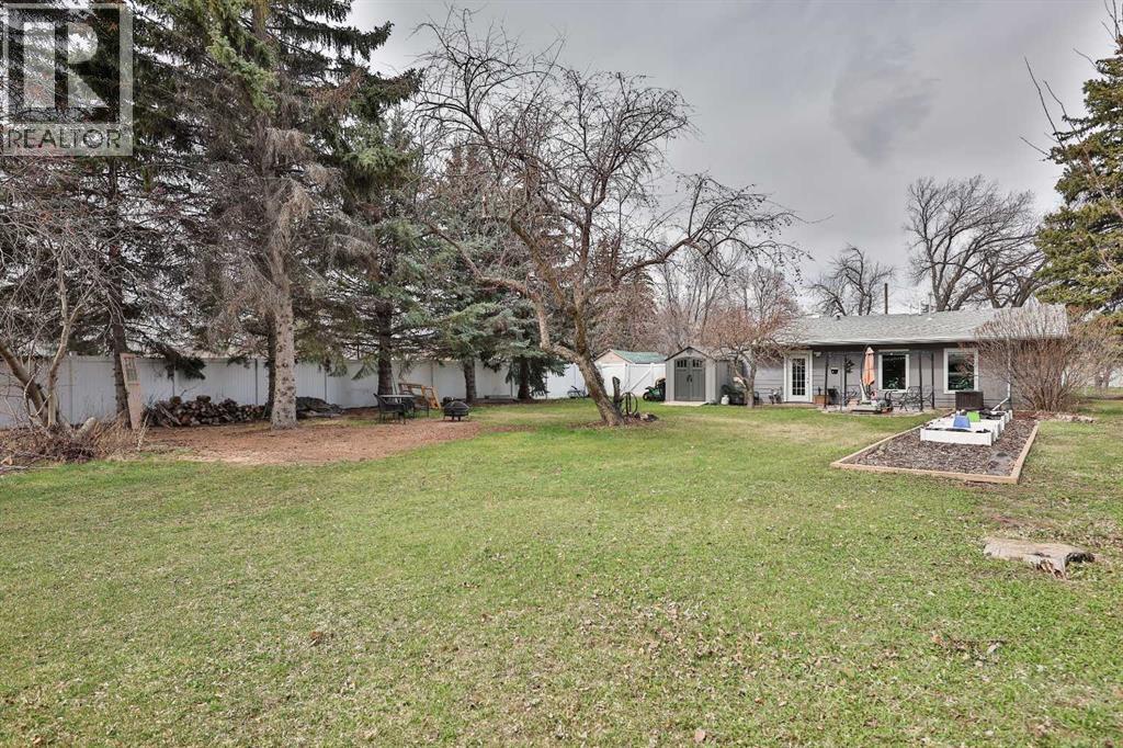 28 E 100 S, Raymond, Alberta  T0K 2S0 - Photo 50 - A2301979