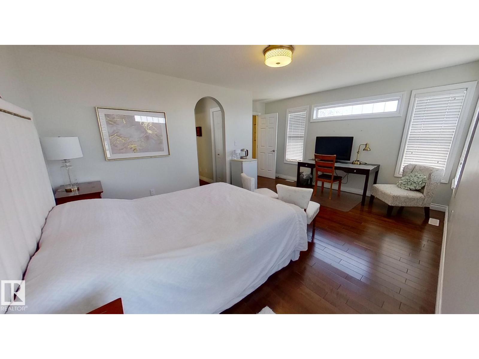 2036 Towne Centre Bv NW NW, Edmonton, Alberta  T6R 3M7 - Photo 12 - E4477140