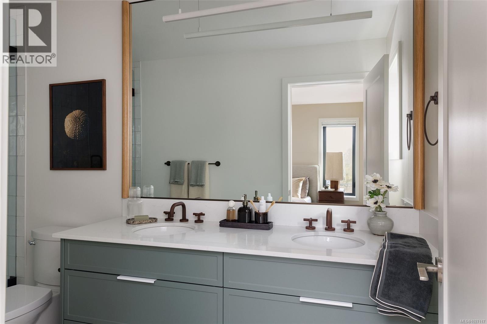 8 1520 Louise Pl, Saanich, British Columbia  V8P 2T8 - Photo 16 - 1027117