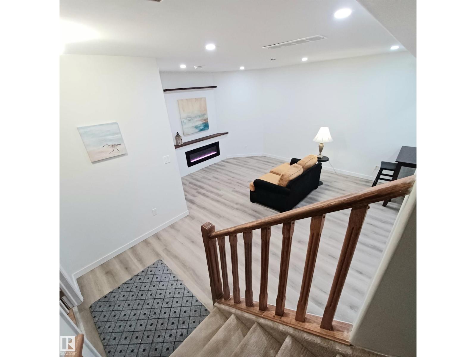 2036 Towne Centre Bv NW NW, Edmonton, Alberta  T6R 3M7 - Photo 30 - E4477140