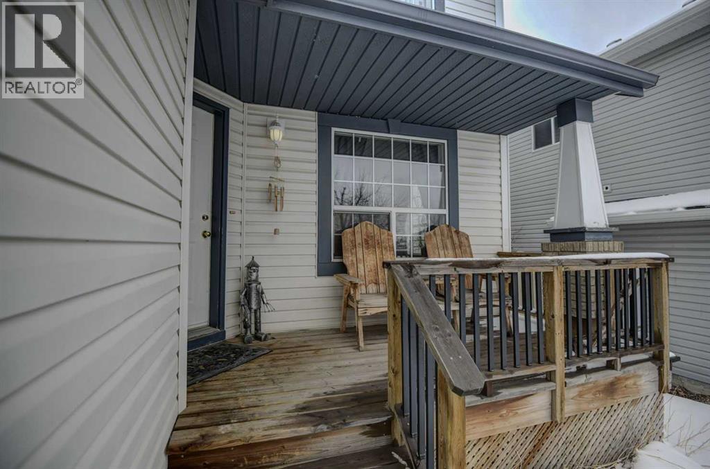 207 Crystalridge Place, Okotoks, Alberta  T1S 1T9 - Photo 2 - A2298825
