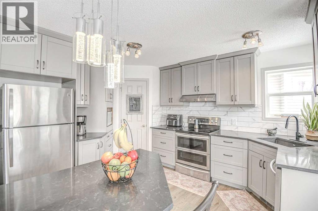 207 Crystalridge Place, Okotoks, Alberta  T1S 1T9 - Photo 10 - A2298825