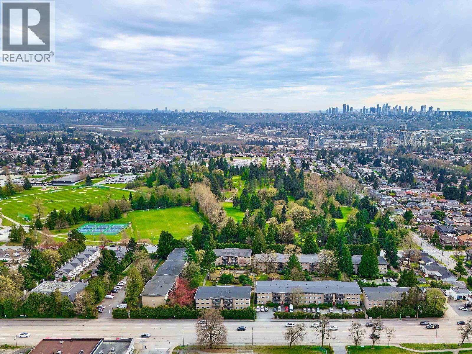 18 5760 Hastings Street, Burnaby, British Columbia V5B 1R6 - Photo 9 - R3112013