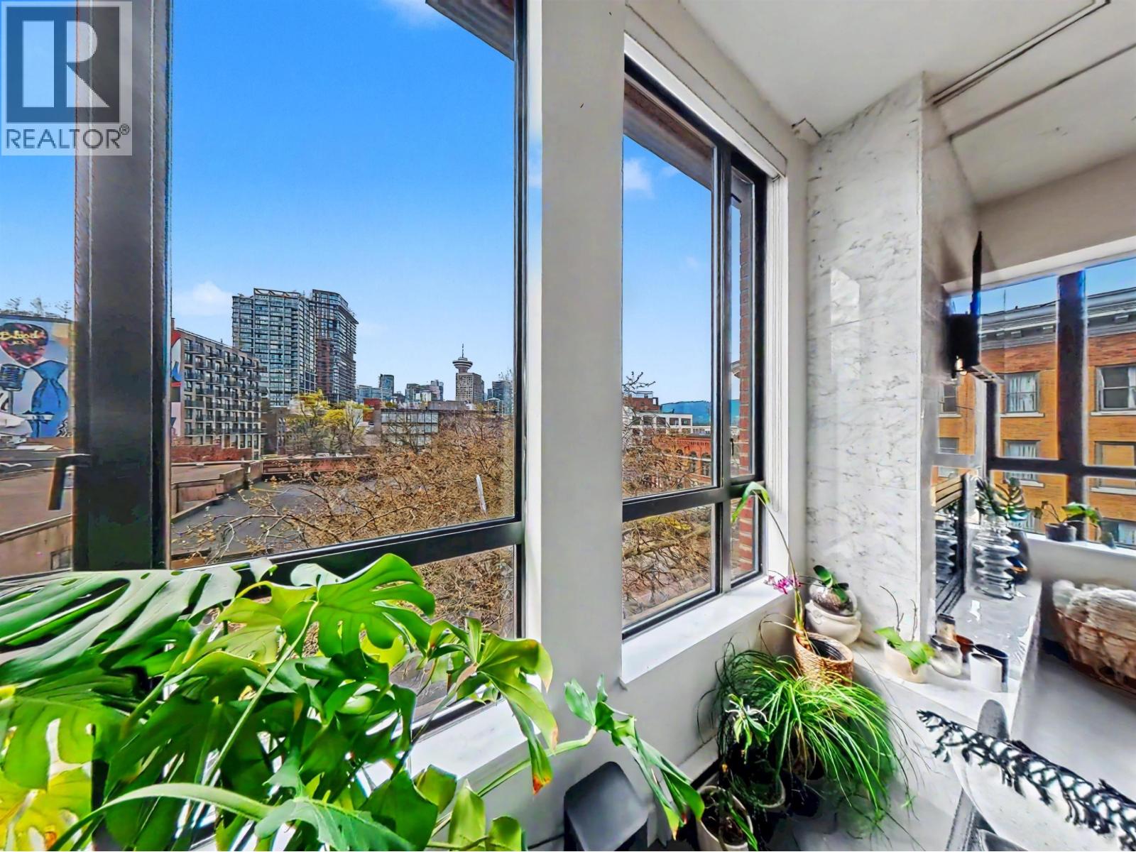 501 28 Powell Street, Vancouver, British Columbia  V6A 1E7 - Photo 3 - R3111524