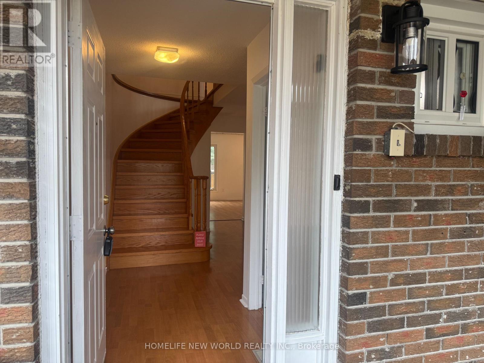 45 Edgar Woods Road, Toronto, Ontario  M2H 3M5 - Photo 3 - C13004134