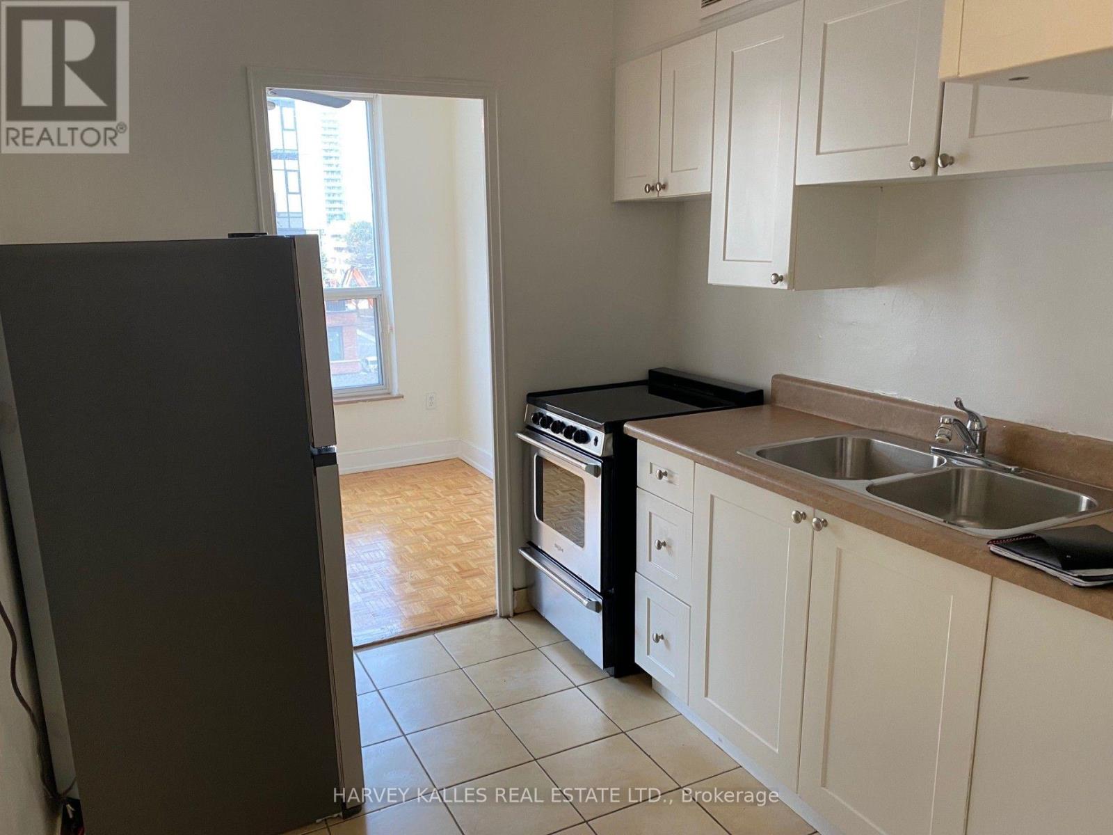 701 - 133 Erskine Avenue, Toronto, Ontario  M4P 1Y8 - Photo 8 - C13004196