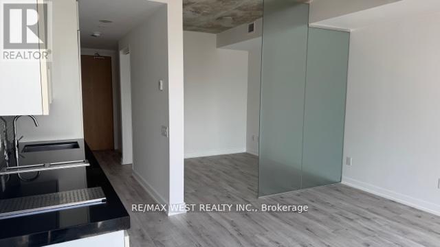 1025 - 629 King Street, Toronto, Ontario M5V 1M5 - Photo 11 - C13004244