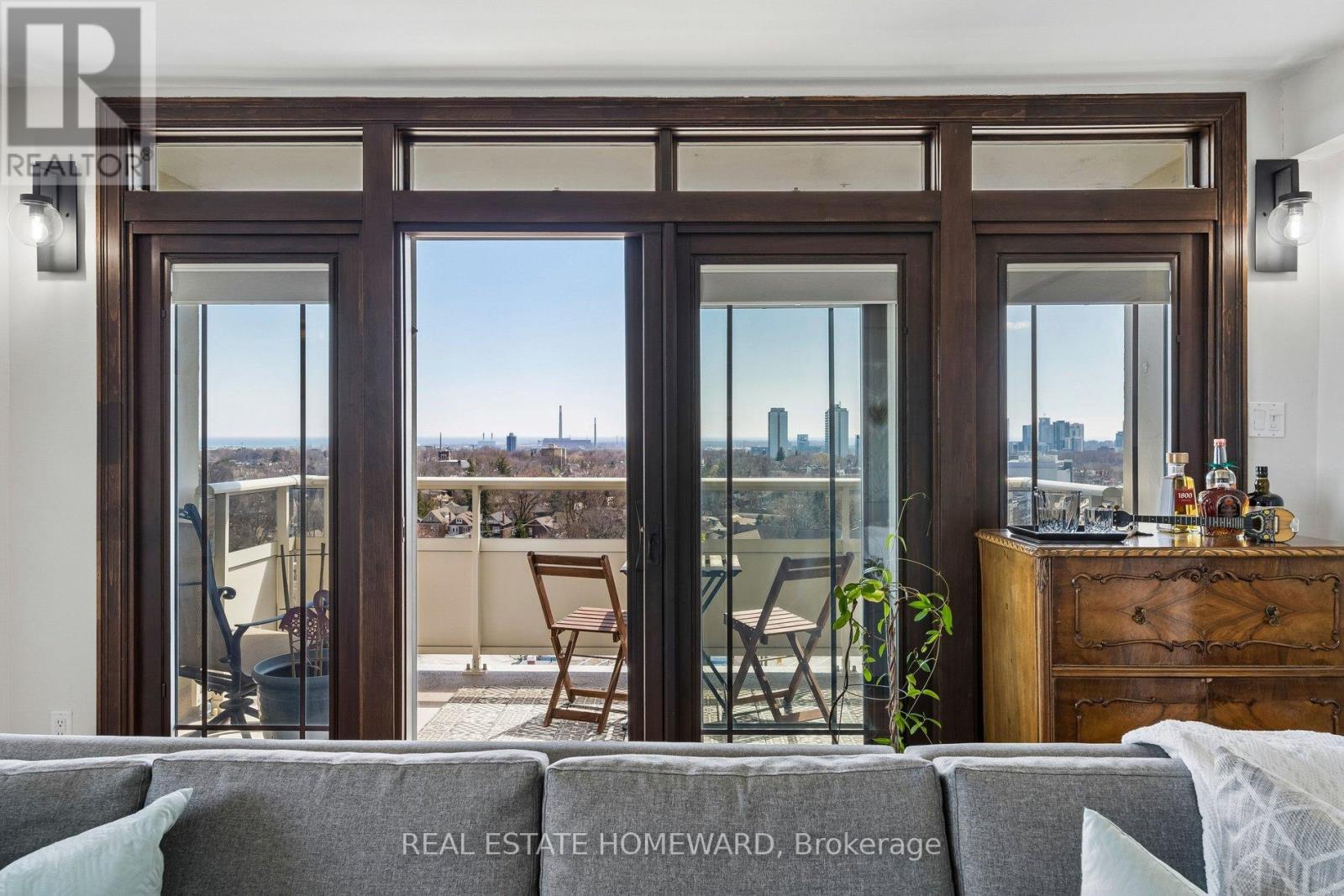 1208 - 980 BROADVIEW AVENUE, Toronto, Ontario