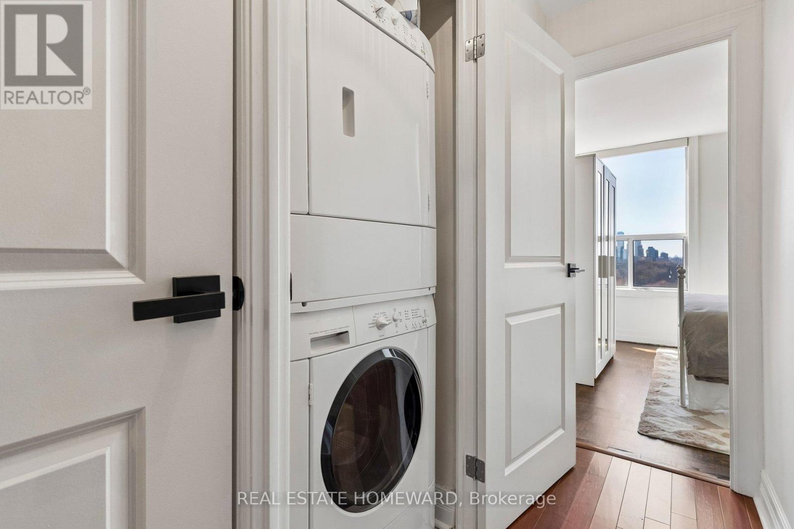 1208 - 980 Broadview Avenue, Toronto, Ontario  M4K 3Y1 - Photo 34 - E13004114