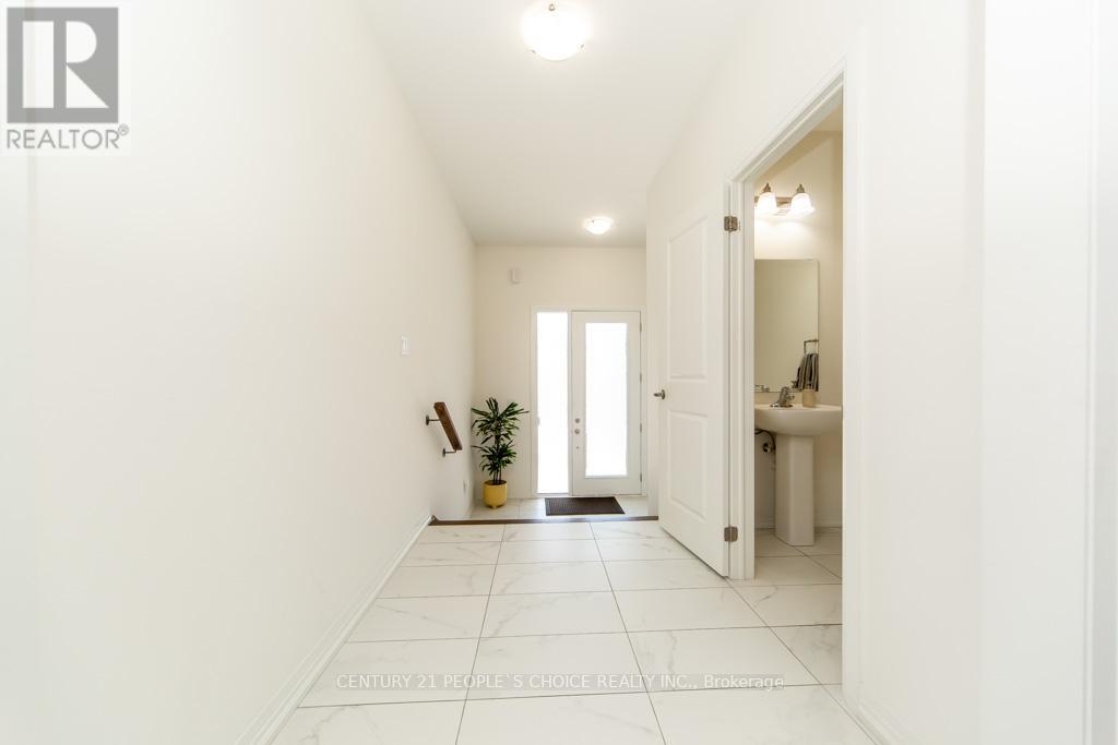 162 Ogston Crescent, Whitby, Ontario  L1P 0H3 - Photo 6 - E13004210