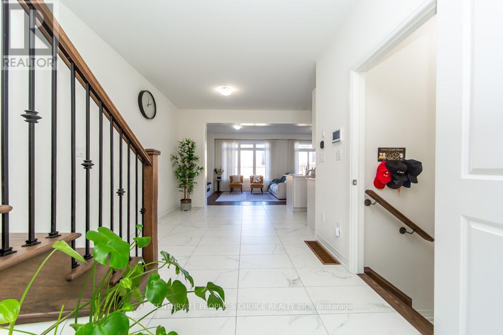 162 Ogston Crescent, Whitby, Ontario  L1P 0H3 - Photo 9 - E13004210