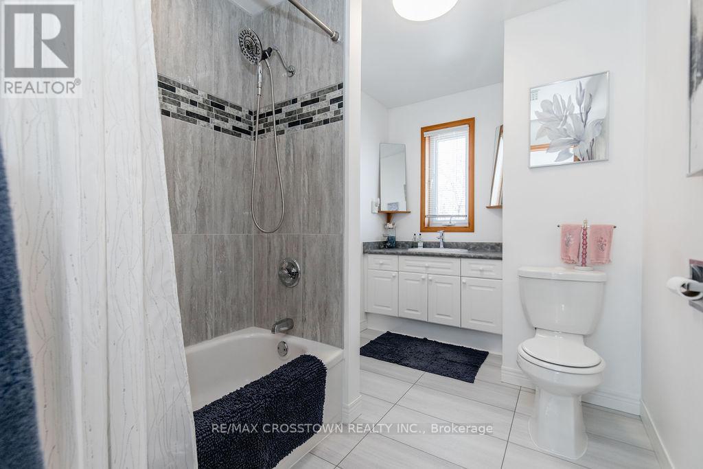 5556 10th Sideroad Road, Essa, Ontario  L0L 1N0 - Photo 16 - N13004118