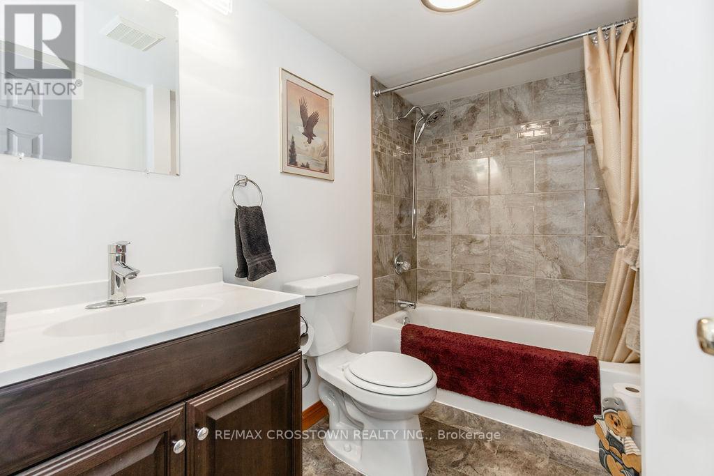 5556 10th Sideroad Road, Essa, Ontario  L0L 1N0 - Photo 18 - N13004118