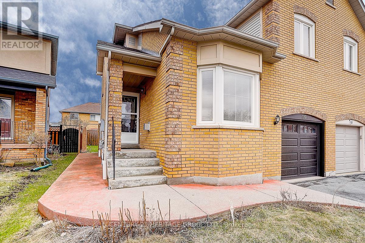 110 Dunoon Drive, Vaughan, Ontario  L6A 1Z2 - Photo 3 - N13004152