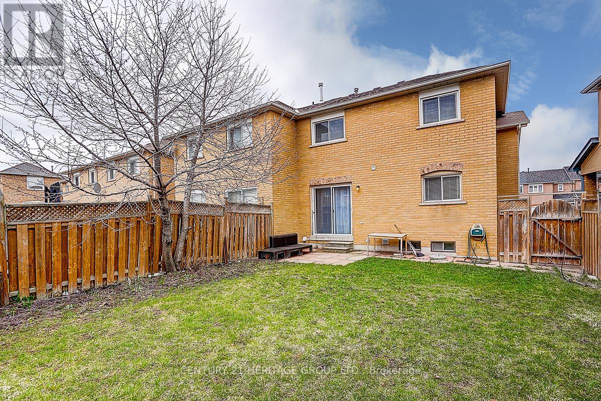 110 Dunoon Drive, Vaughan, Ontario  L6A 1Z2 - Photo 6 - N13004152