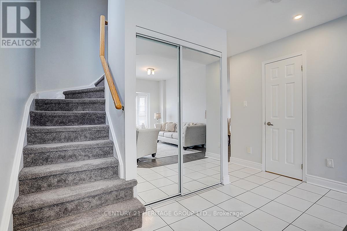 110 Dunoon Drive, Vaughan, Ontario  L6A 1Z2 - Photo 9 - N13004152