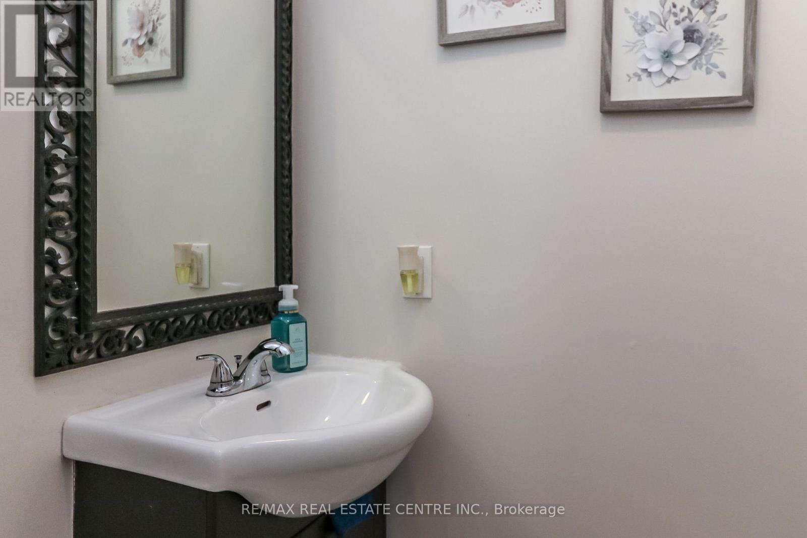 1 Sandringham Drive, Barrie, Ontario  L4N 0J9 - Photo 33 - S13004242