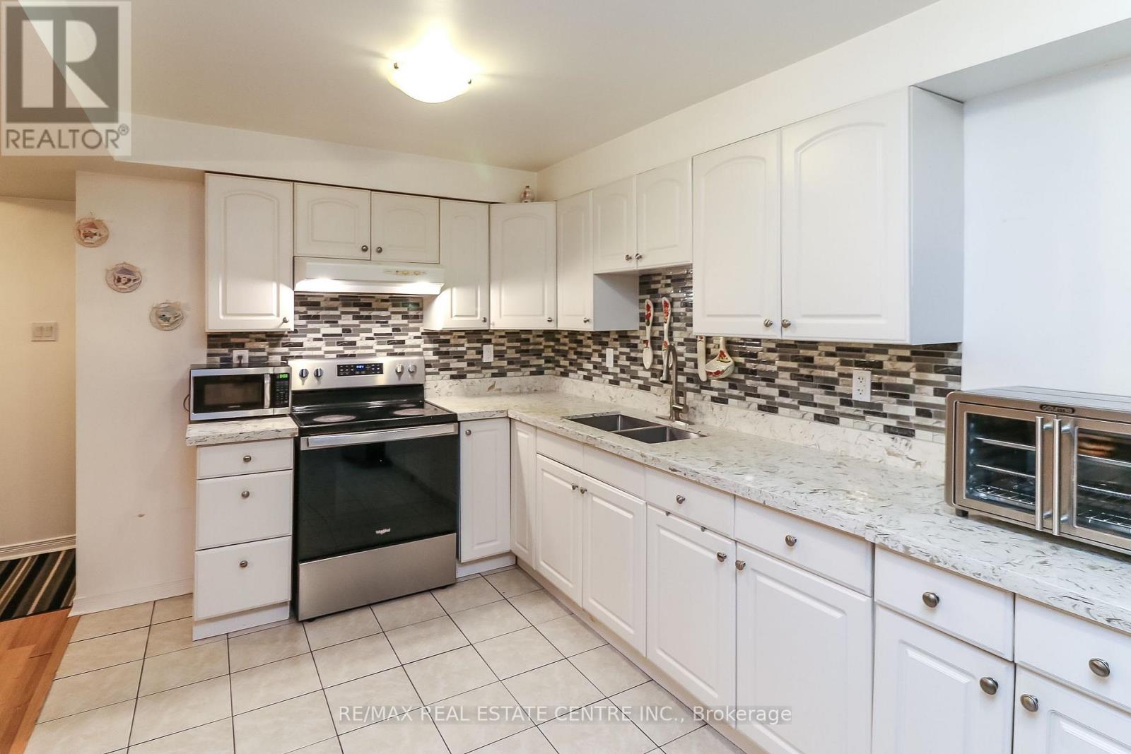 1 Sandringham Drive, Barrie, Ontario  L4N 0J9 - Photo 37 - S13004242