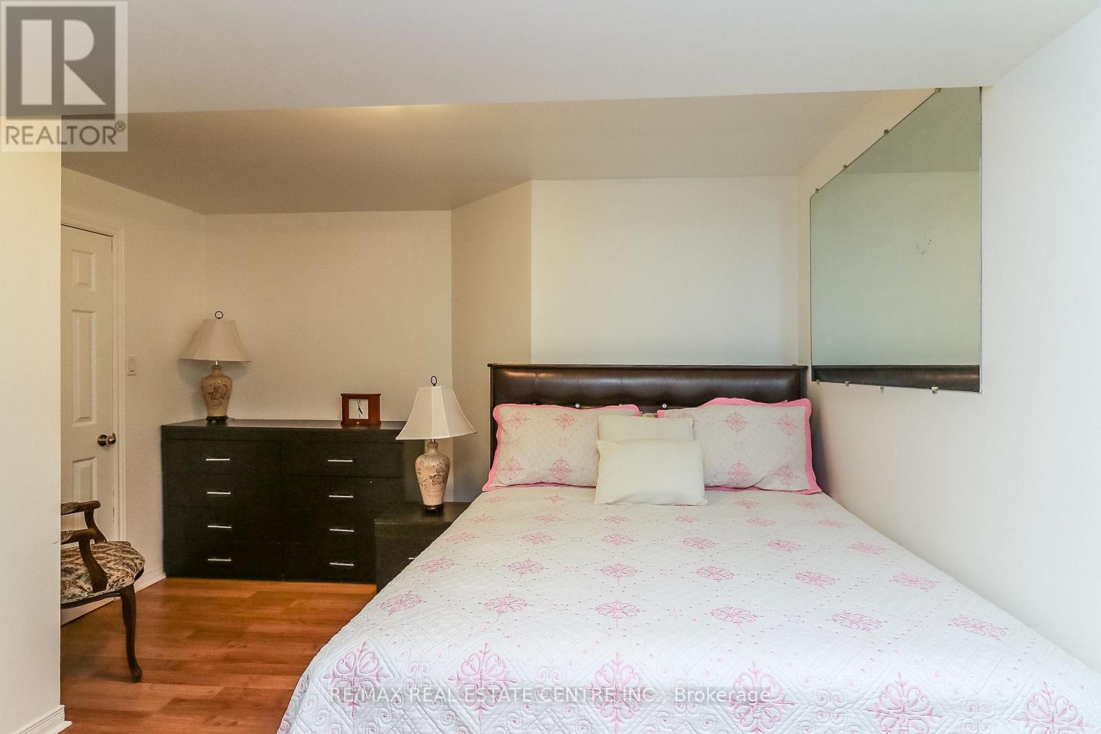 1 Sandringham Drive, Barrie, Ontario  L4N 0J9 - Photo 40 - S13004242