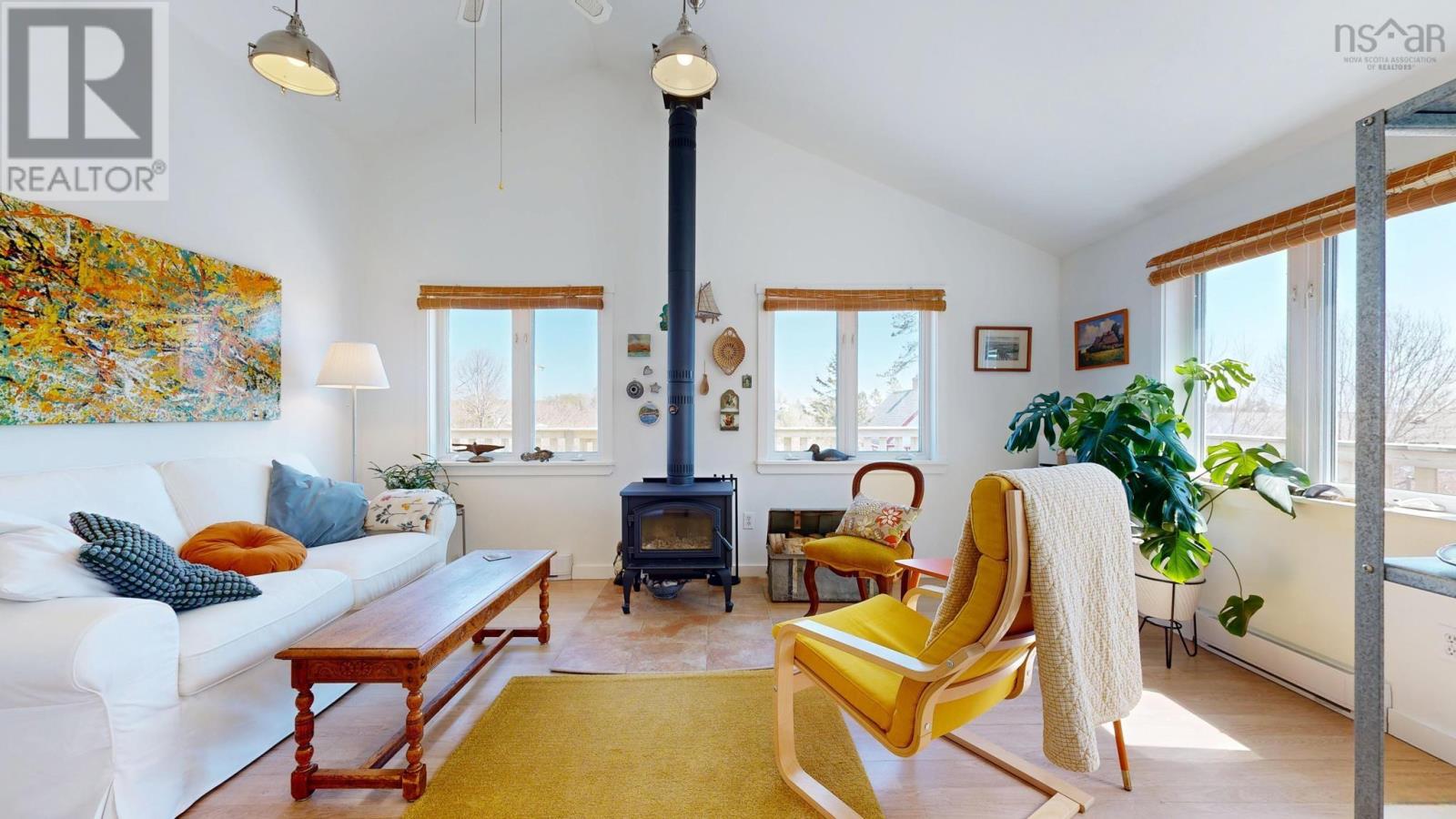 94 Queen Street, Chester, Nova Scotia  B0J 1J0 - Photo 13 - 202607121