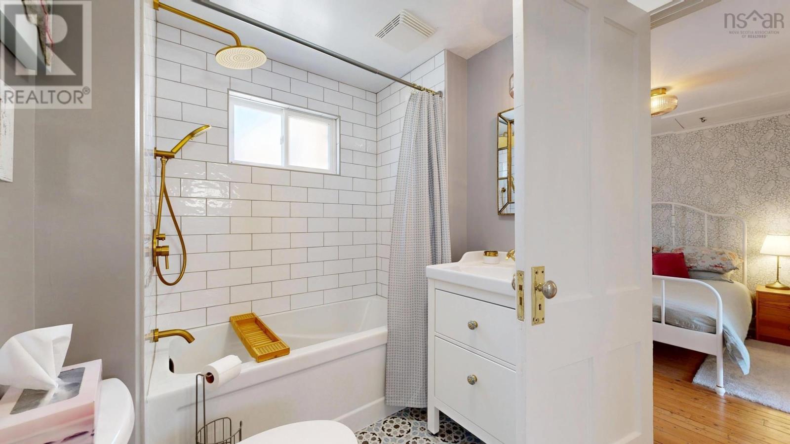 94 Queen Street, Chester, Nova Scotia  B0J 1J0 - Photo 21 - 202607121