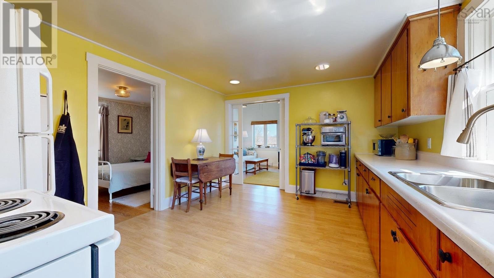 94 Queen Street, Chester, Nova Scotia  B0J 1J0 - Photo 12 - 202607121