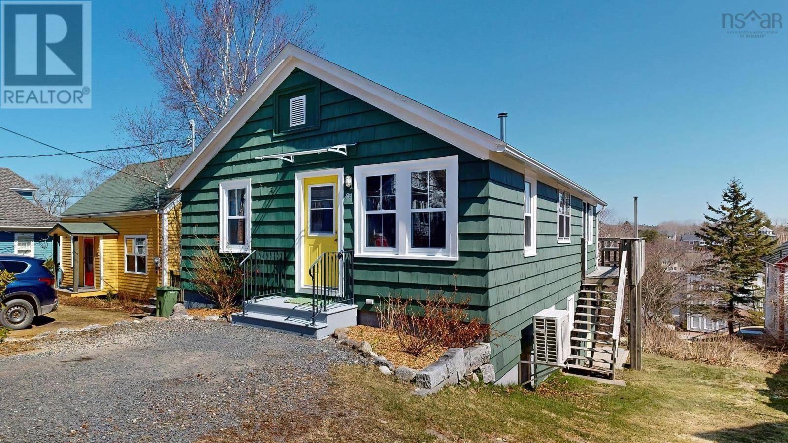 94 Queen Street, Chester, Nova Scotia  B0J 1J0 - Photo 28 - 202607121