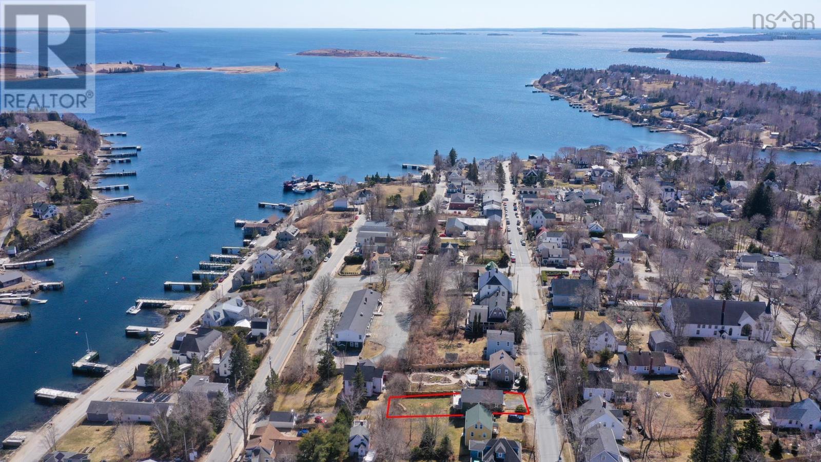 94 Queen Street, Chester, Nova Scotia  B0J 1J0 - Photo 38 - 202607121