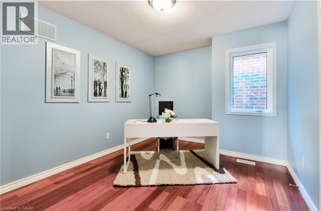 4689 Bracknell Road, Burlington, Ontario  L7M 0E5 - Photo 16 - 40810225