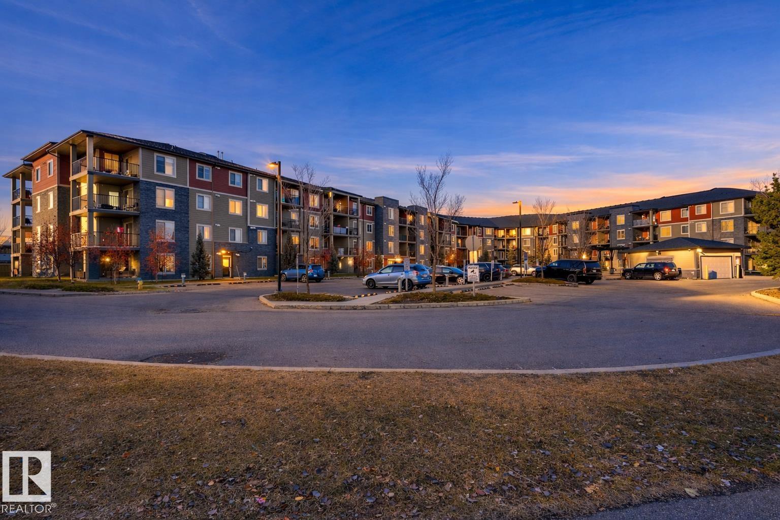 #115 3315 James Mowatt TR SW, Edmonton, Alberta