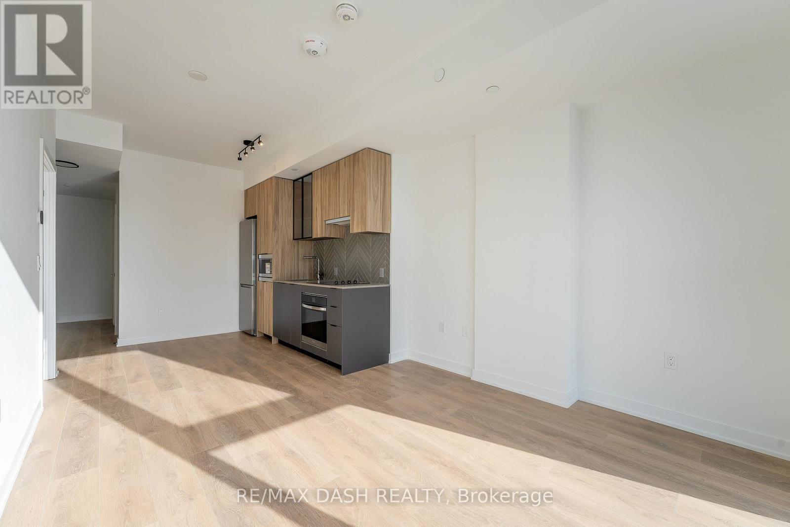 1006 - 1037 The Queensway Avenue, Toronto, Ontario  M8Z 0H5 - Photo 10 - W13004128