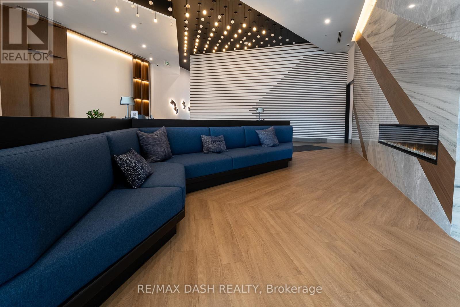 1006 - 1037 The Queensway Avenue, Toronto, Ontario  M8Z 0H5 - Photo 2 - W13004128