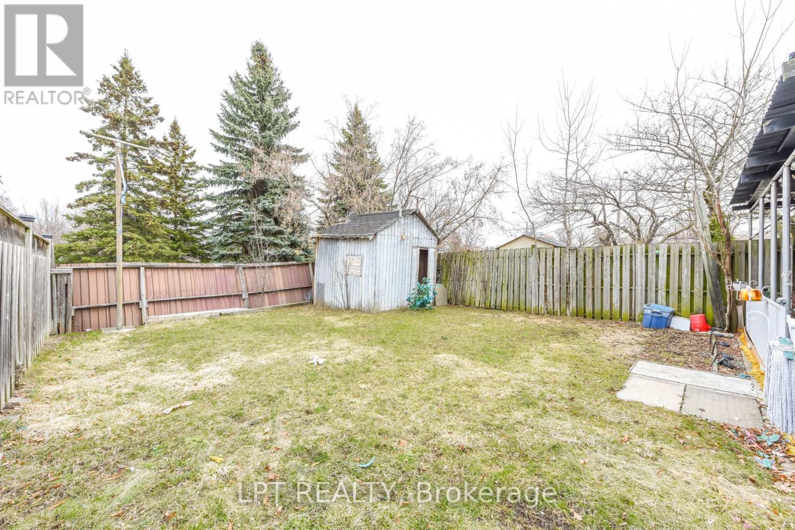 7101 Codlin Avenue, Mississauga, Ontario  L4T 2M3 - Photo 34 - W13004144