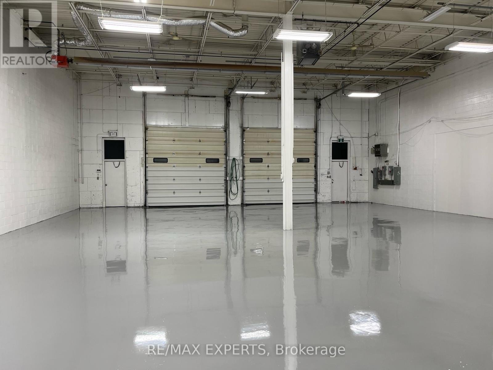 8-9 - 221 DEERHURST DRIVE, Brampton, Ontario