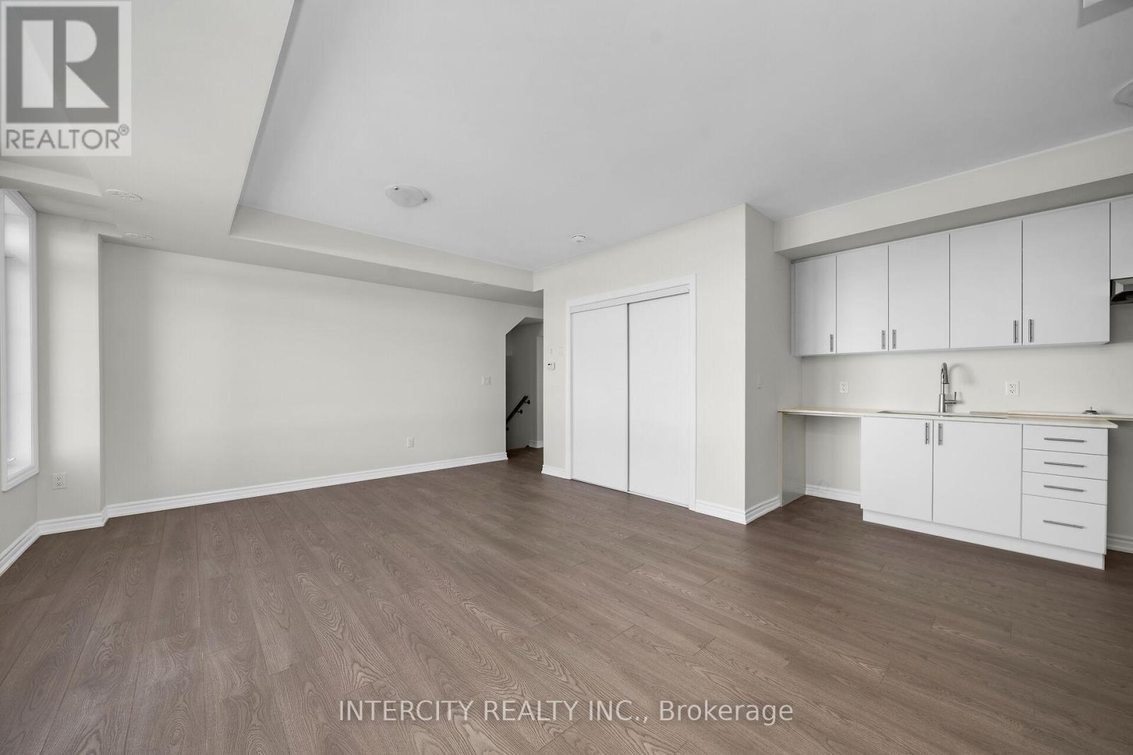 16f - 505 Tim Manley Avenue, Caledon, Ontario  L7C 1Z9 - Photo 3 - W13004158