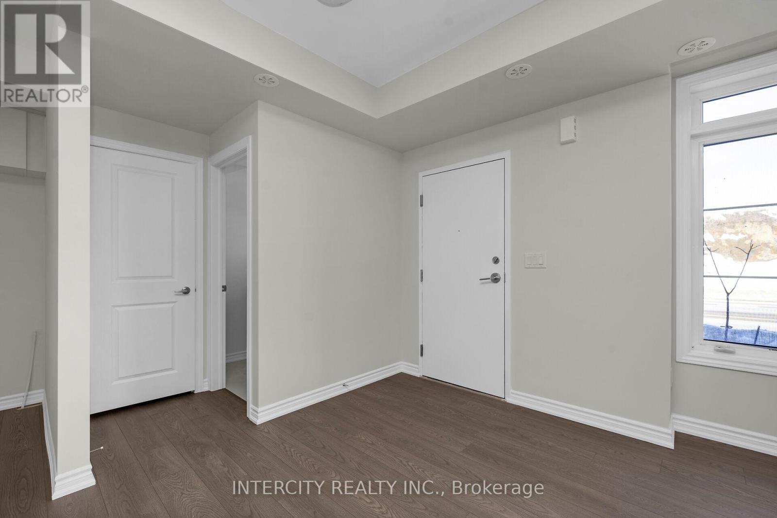 16f - 505 Tim Manley Avenue, Caledon, Ontario  L7C 1Z9 - Photo 4 - W13004158