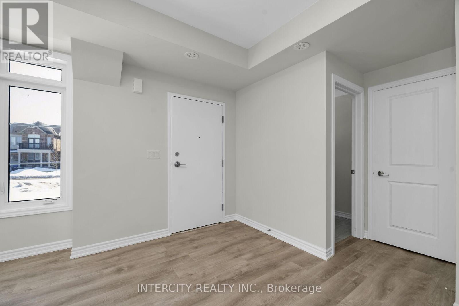 37f - 13 Vibrant Way, Caledon, Ontario  L7C 1Z9 - Photo 4 - W13004162