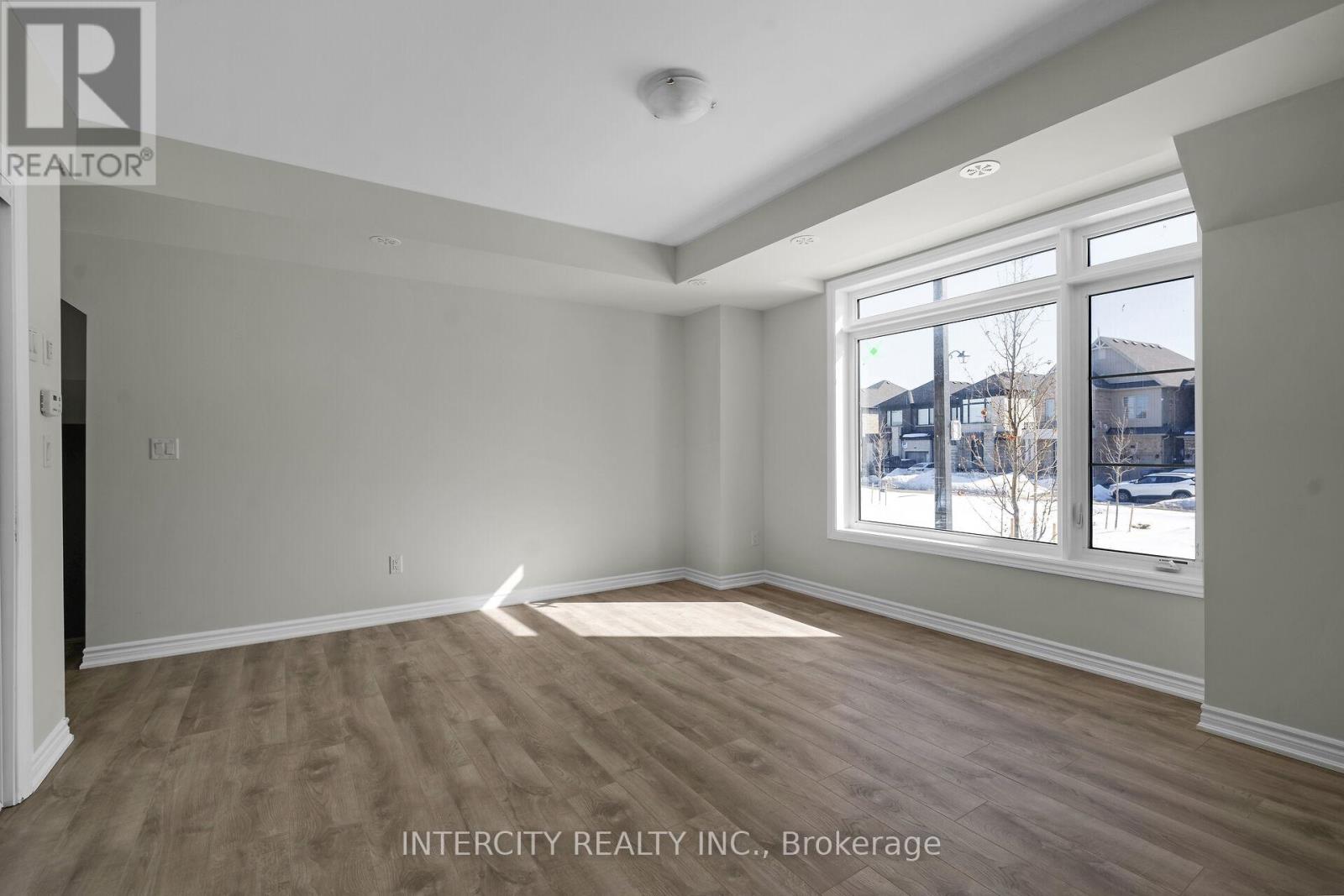 37f - 13 Vibrant Way, Caledon, Ontario  L7C 1Z9 - Photo 5 - W13004162