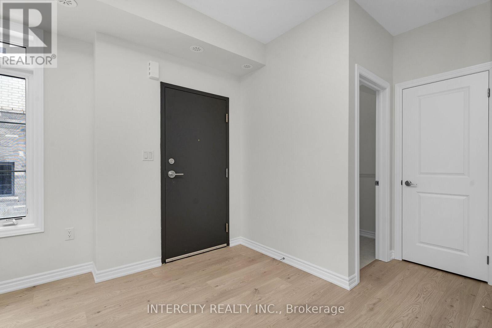 34z - 24 Savvy Lane, Caledon, Ontario  L7C 1Z9 - Photo 3 - W13004186