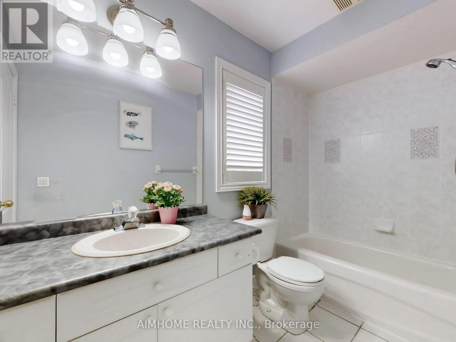 2051 Ashmore Drive, Oakville, Ontario  L6M 4T1 - Photo 33 - W13004194